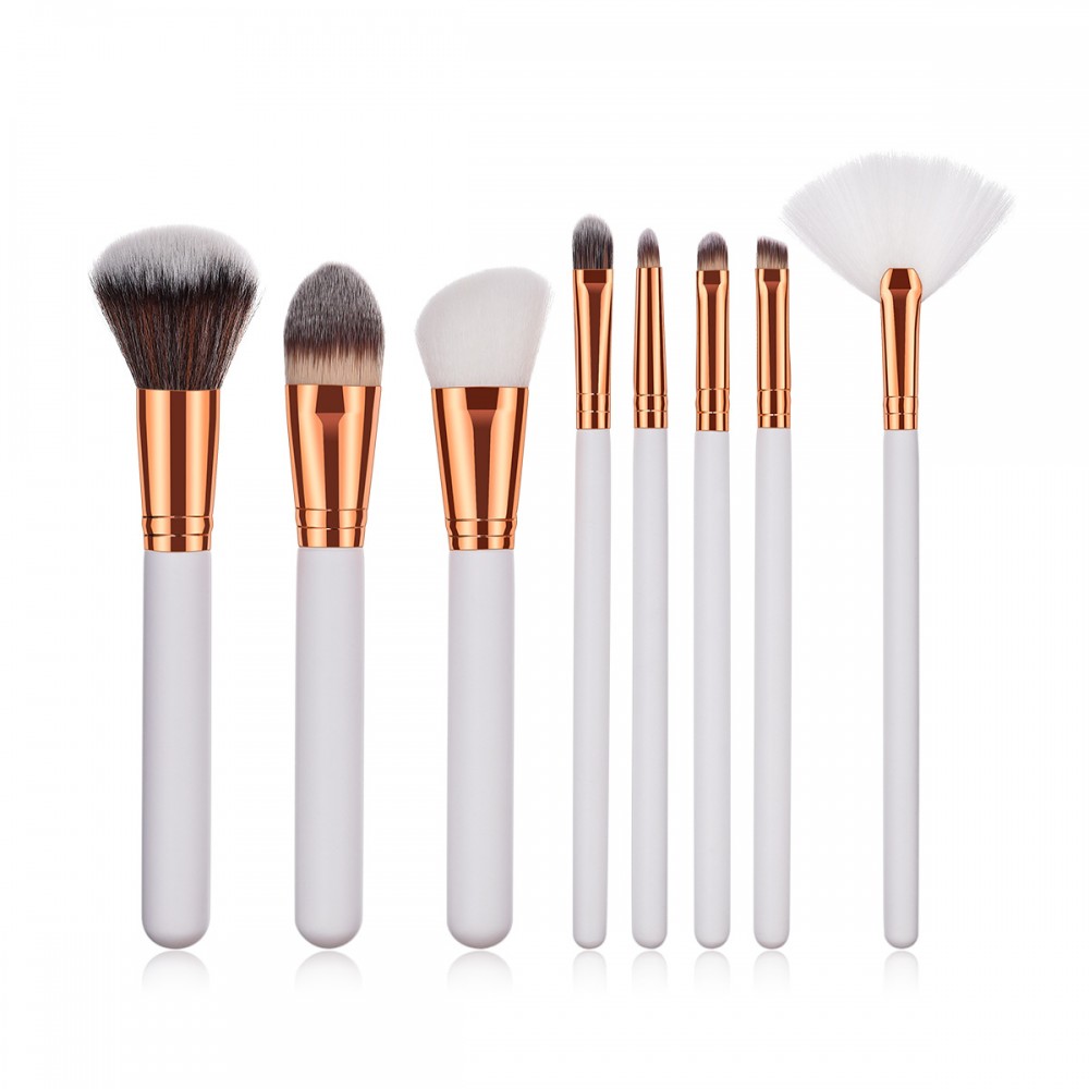 Essential travel 8 piece makeup brushes set