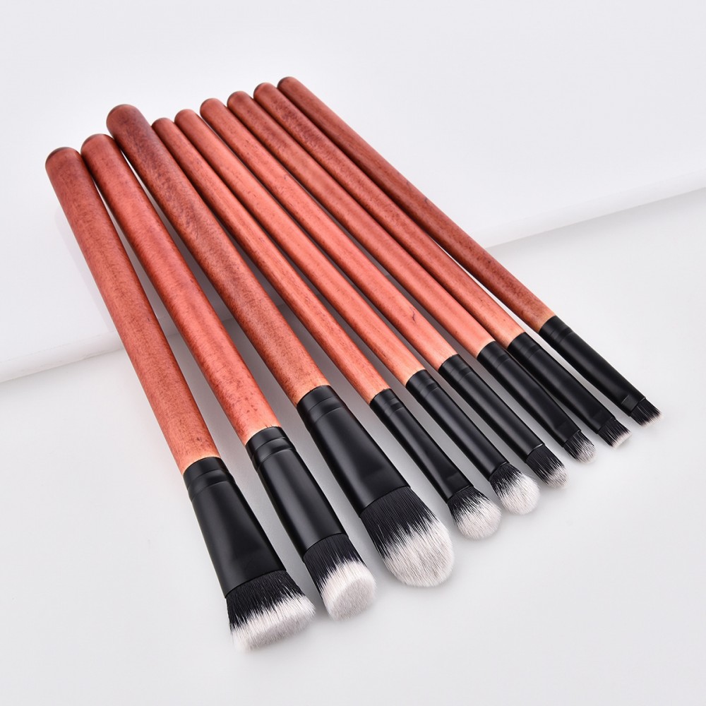 Quality wooden 9 piece makeup brushes set